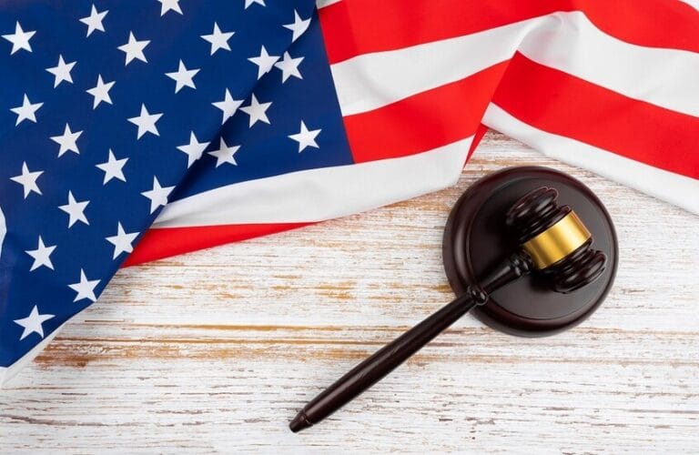 محكمة استئناف أميركية تمنح ترامب صلاحية تعليق قبول اللاجئين